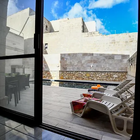 Tal-bengi Luxury Indoor/outdoor Pool 别墅 *