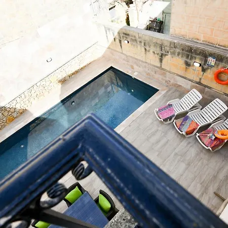 Tal-bengi Luxury Indoor/outdoor Pool 别墅