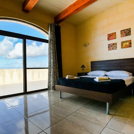 Tal-bengi Luxury Indoor/outdoor Pool Nadur